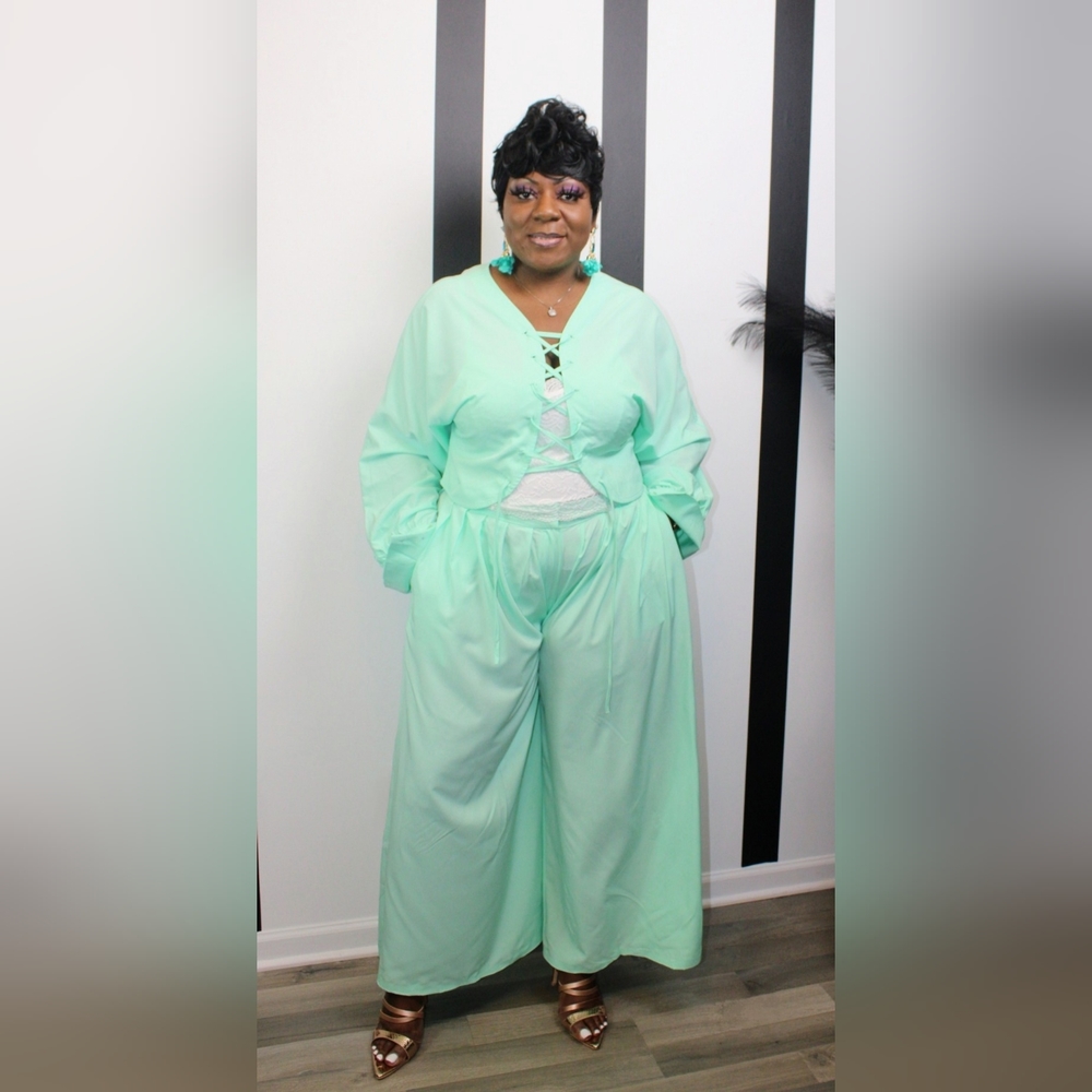 NWOT Mint  Green Two Piece Set
